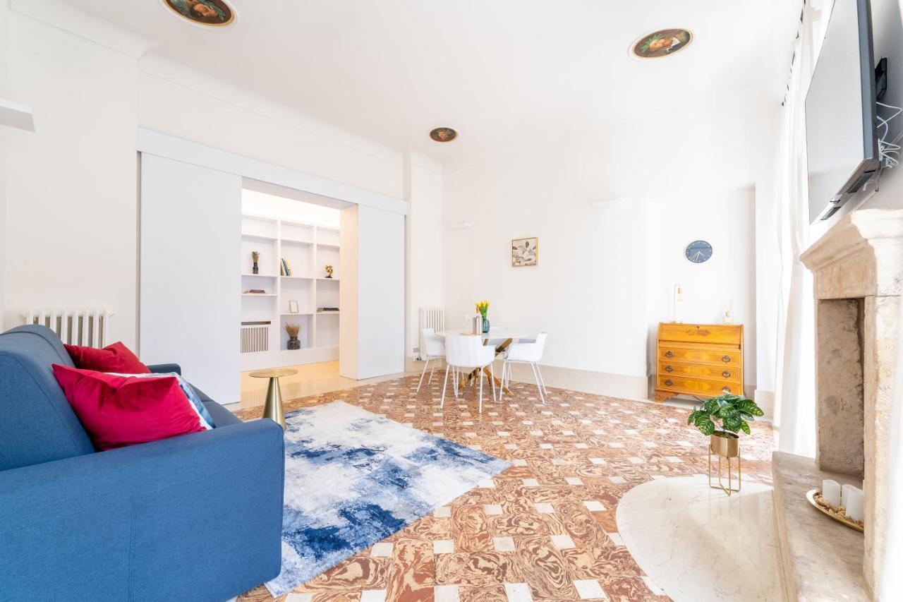 Corso Cavour Luxury Apartment فيرونا المظهر الخارجي الصورة