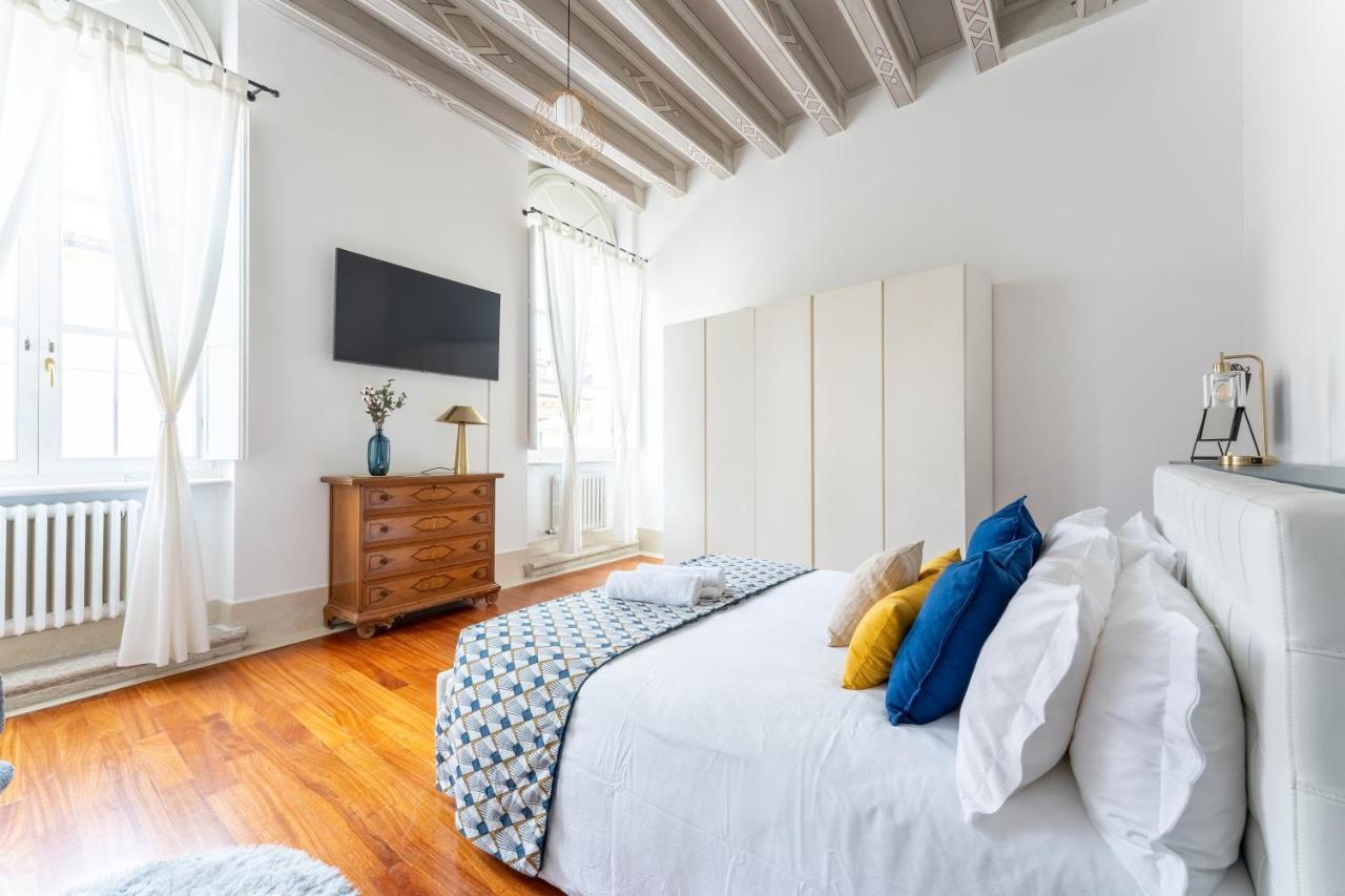 Corso Cavour Luxury Apartment فيرونا المظهر الخارجي الصورة