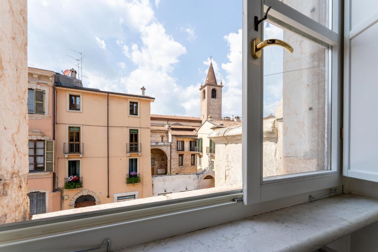 Corso Cavour Luxury Apartment فيرونا المظهر الخارجي الصورة