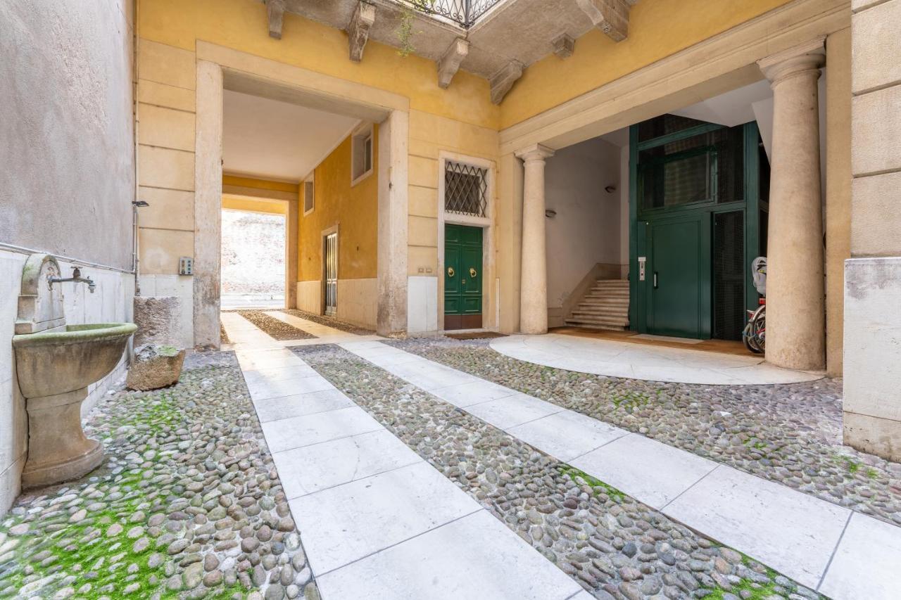 Corso Cavour Luxury Apartment فيرونا المظهر الخارجي الصورة